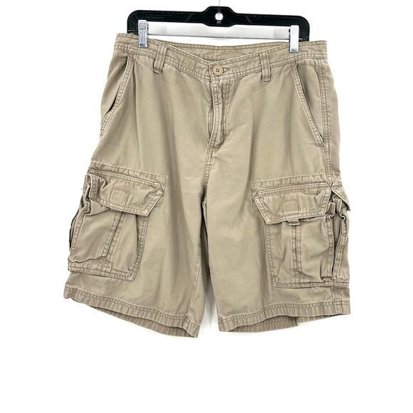 The North Face Size 34 Khaki Color Cargo Shorts Regular Fit Pockets Casual - Picture 1 of 3